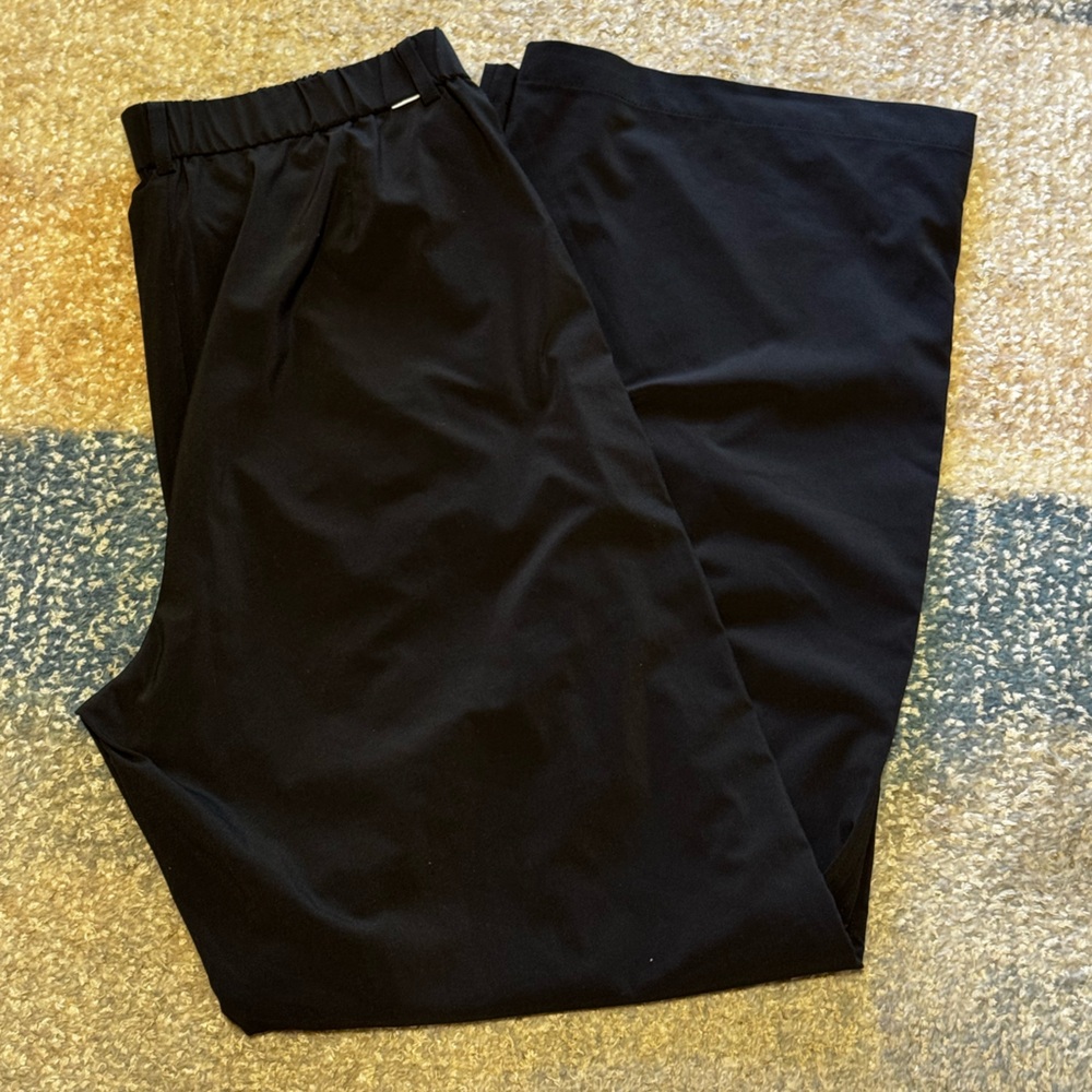 NEW Vuori Villa Trousers in Black - Picture 6 of 7